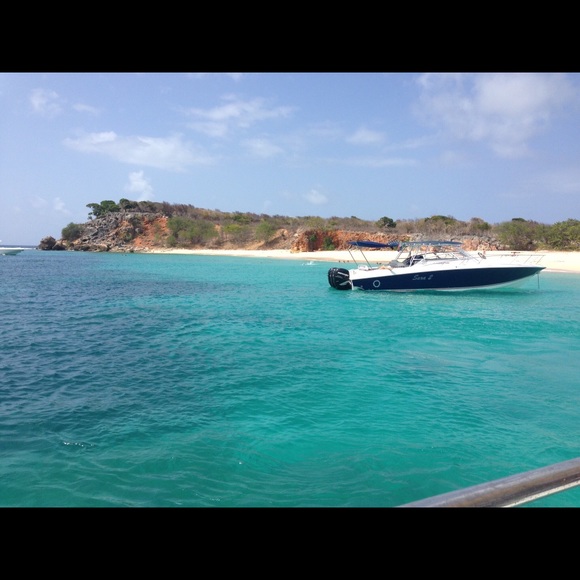 Meet your Posher, Christina - Picture 1 of 1